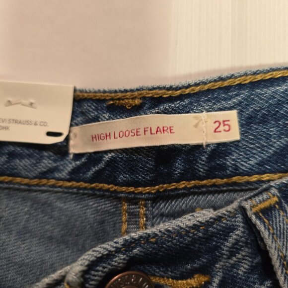 Levis Premium Women High Loose Flare Jeans Distressed Wide Leg Size 25x32 NWT - Picture 12 of 14